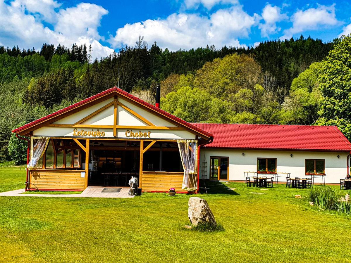 Apartament Chobot - Village